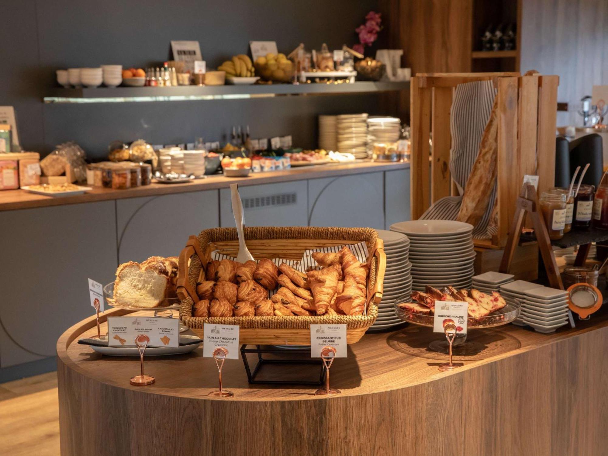 Hotel Mercure Lyon Centre Charpennes Villeurbanne Eksteriør billede