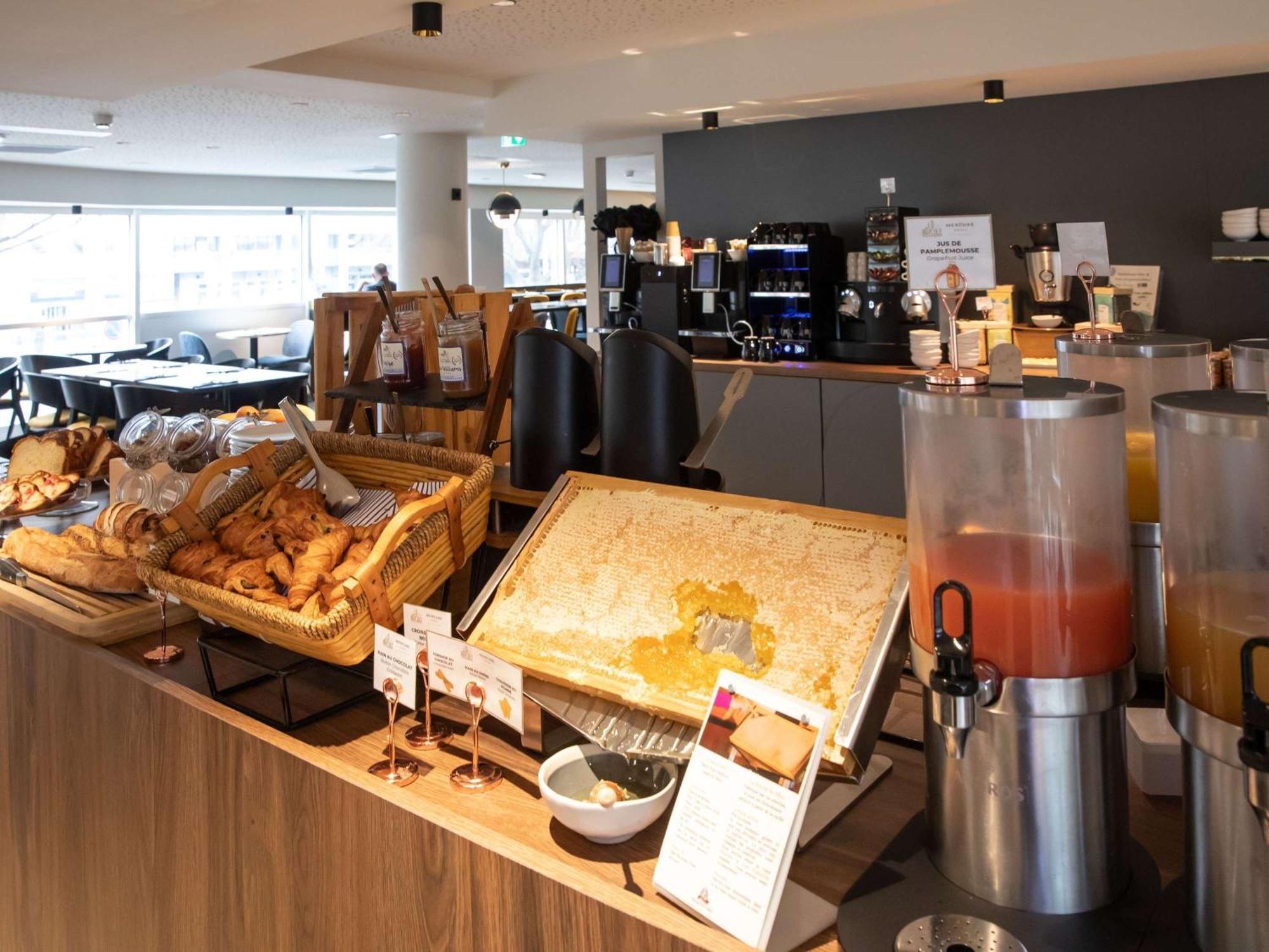 Hotel Mercure Lyon Centre Charpennes Villeurbanne Eksteriør billede